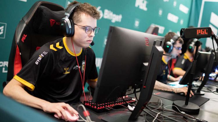 f4 stzin och n1 ssim gick med i Flamengo Esports