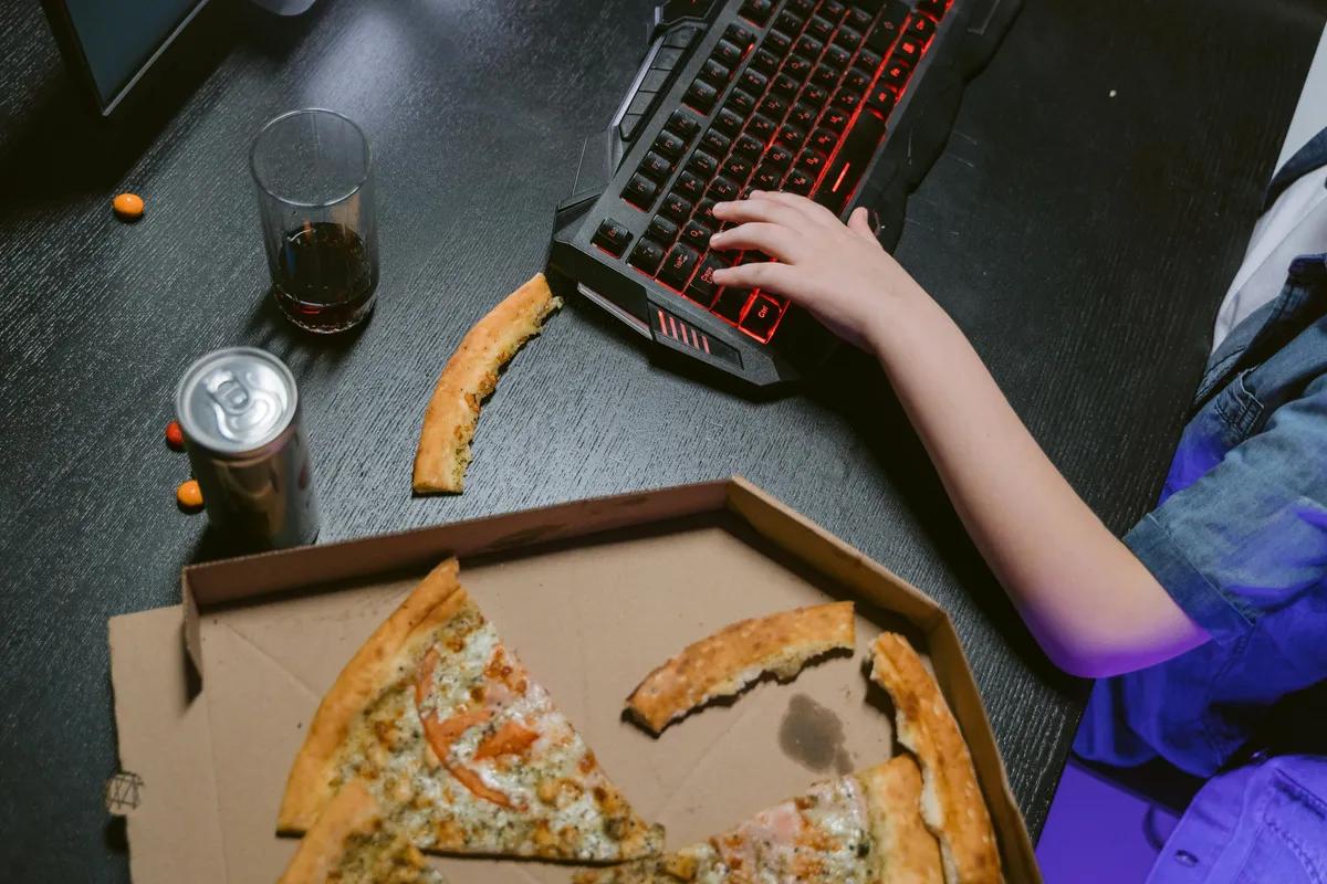 Pixlar, priser och publika nycklar: den bisarra världen där e-sport möter kryptovaluta
