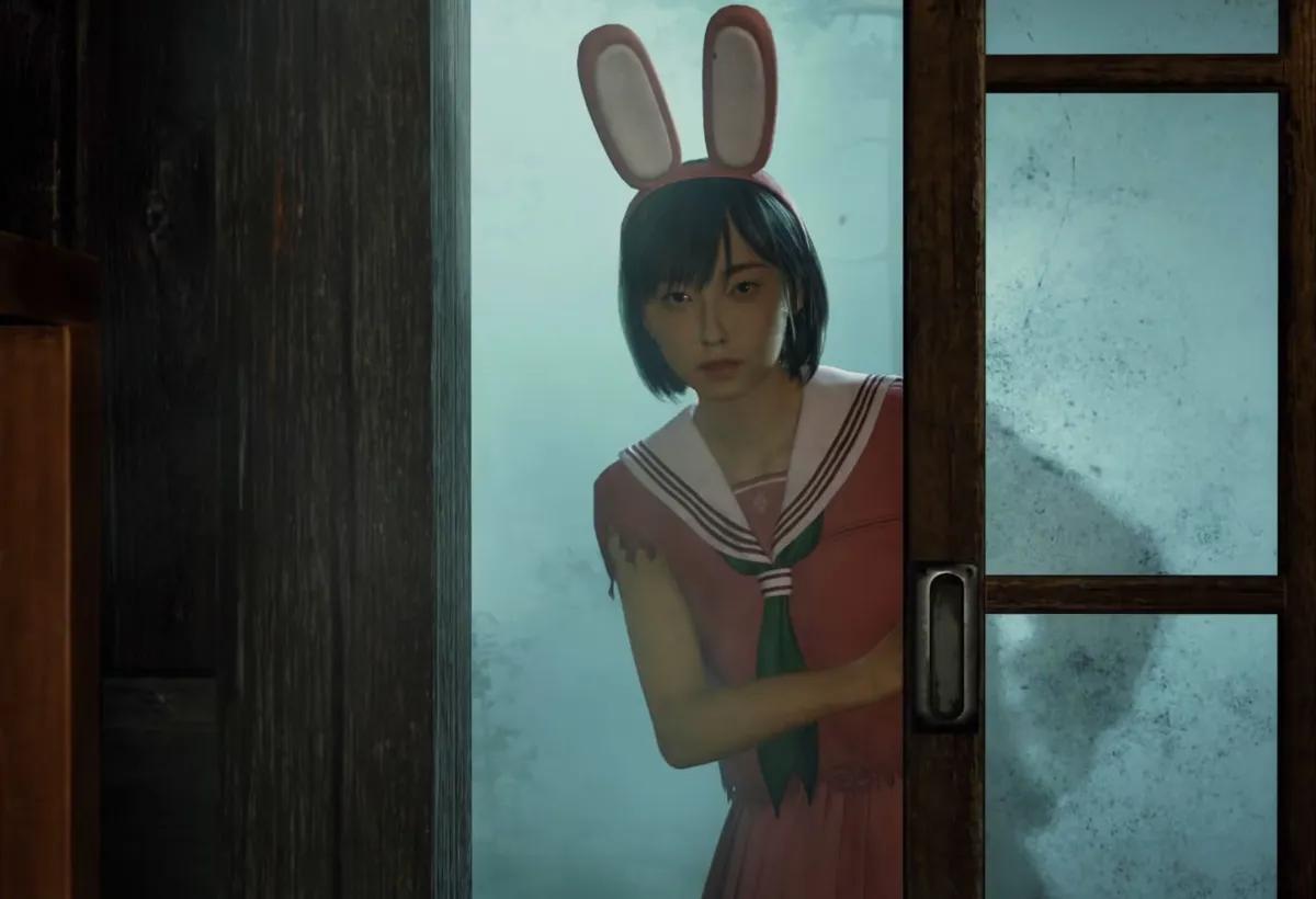 Silent Hill f Pink Rabbit-kostym erbjuder nostalgisk lättnad mitt i skräcken