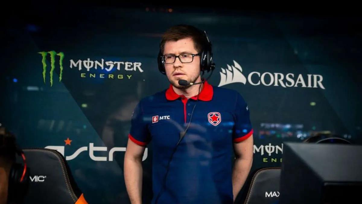 groove avgick som sportchef och tränare Gambit Esports