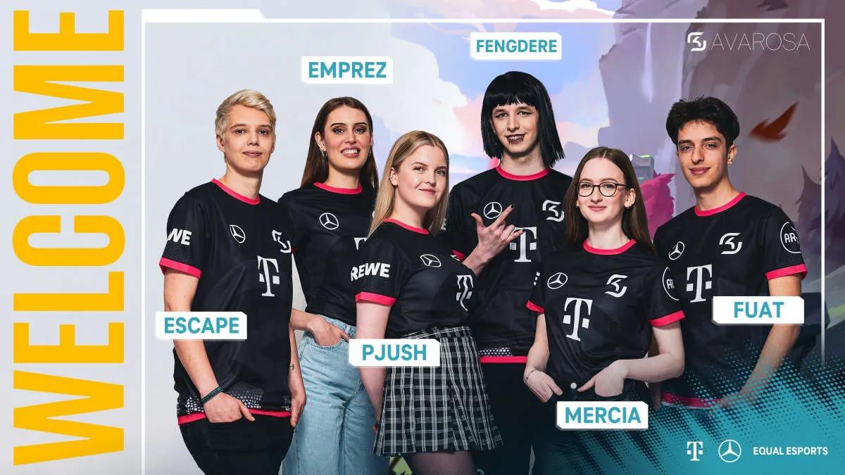 SK Gaming Avarosa bildar den kvinnliga kompositionen