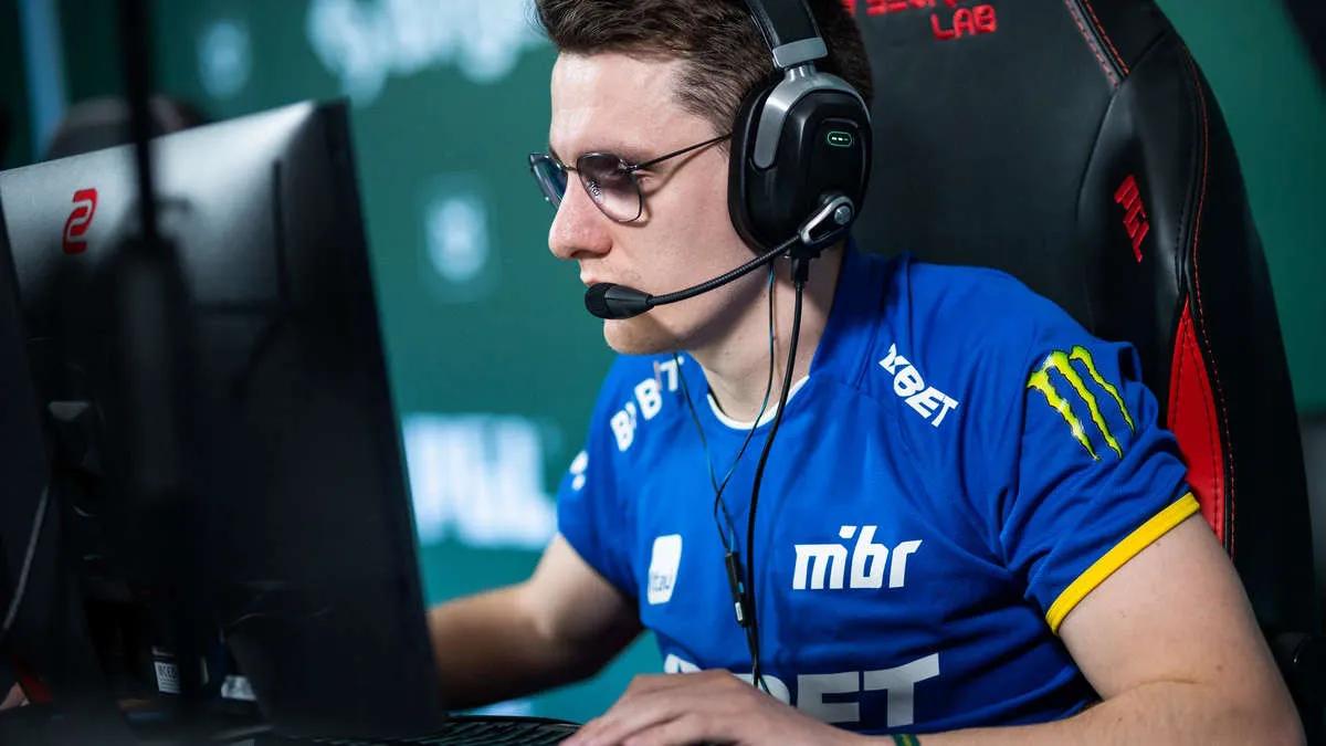 brnz 4n kan ersätta WOOD 7 i startelvan MIBR