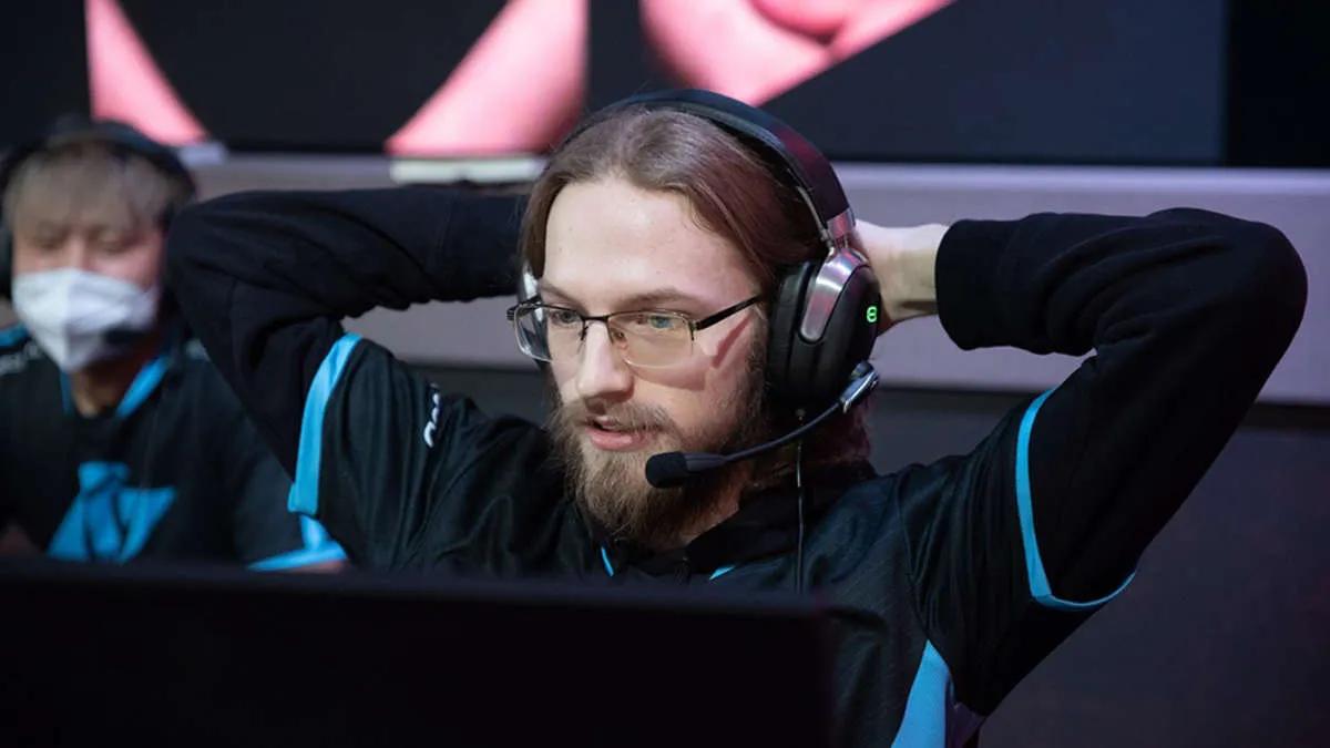 Vatroh lämnar Counter Logic Gaming