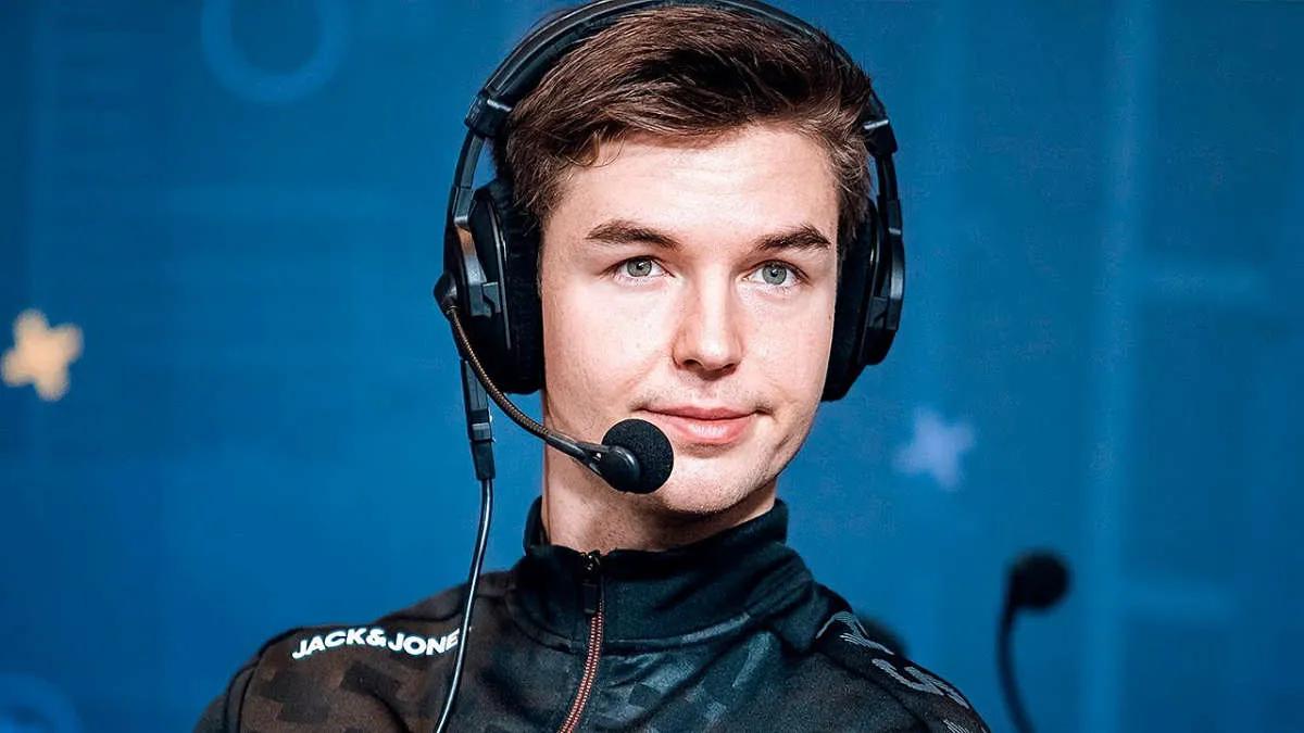 dev1ce: "Jag är verkligen glad över att vara tillbaka i Astralis, en plats som definitivt känns som hemma"