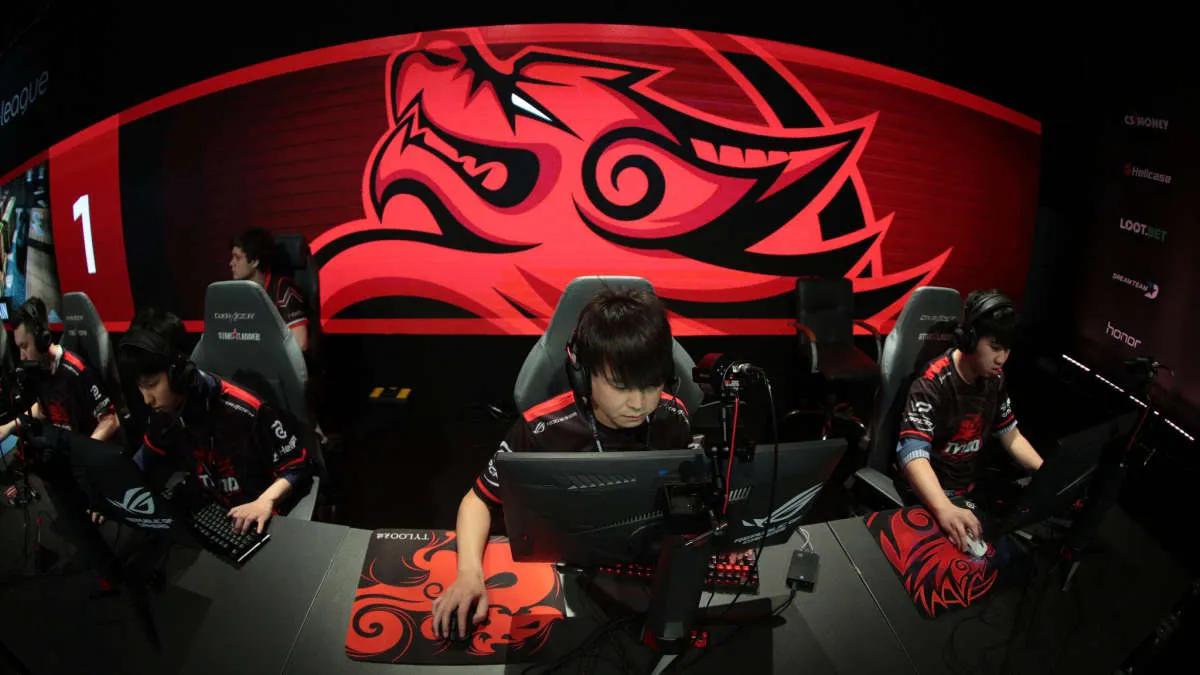 Valve återvinner RMR- -slingstrukturen före dur från BLAST