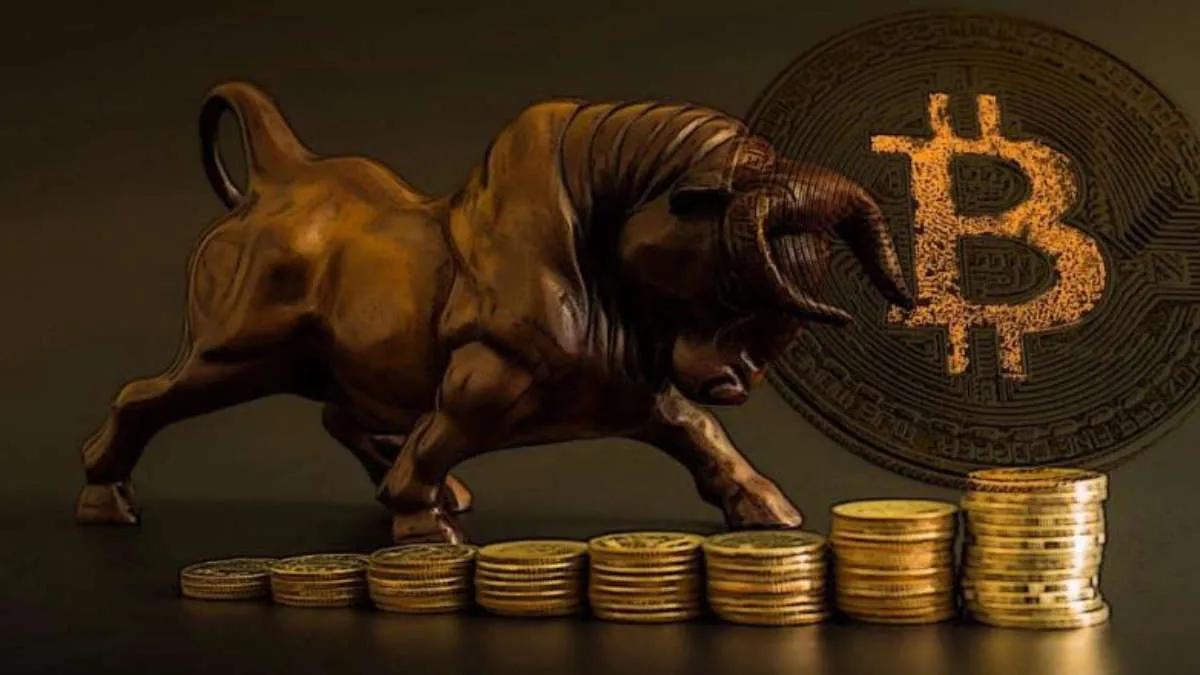 Bitcoin-priset stiger till $18 200