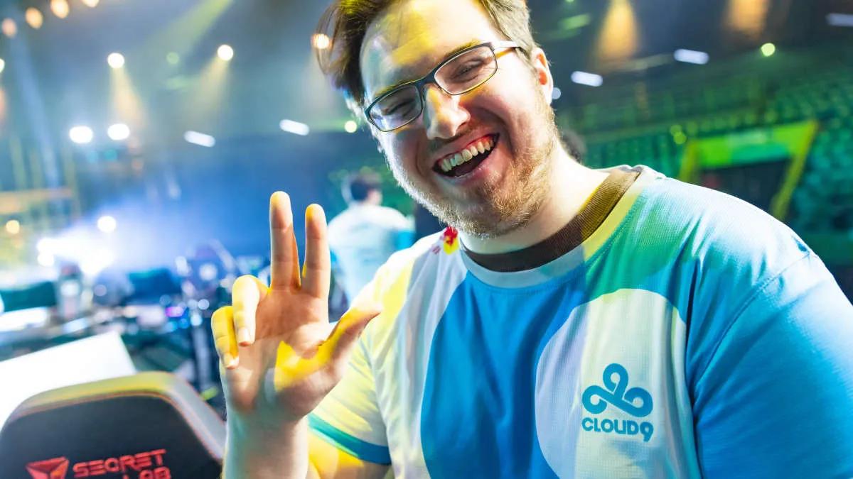 Rykten: yay kan lämna Cloud 9