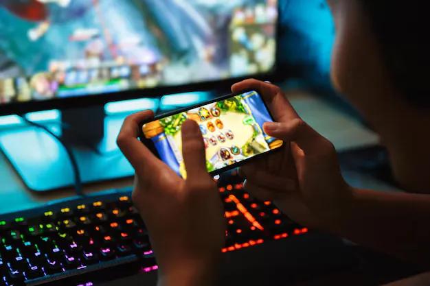 Mobilspel vs datorspel 2025: Vilket är bäst?