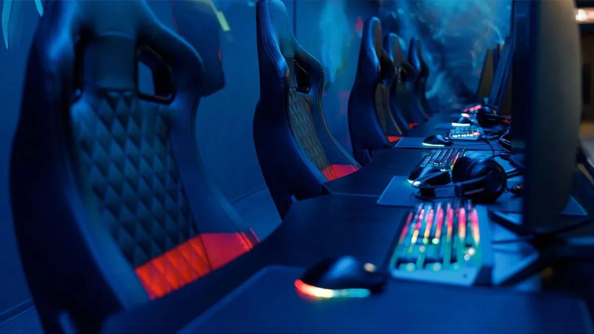 Turneringsplattformar som förenar traditionella kasinospel med konkurrenskraftig e-sport