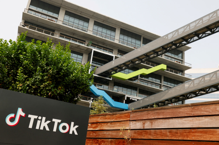 Negotiations Advance on TikTok Deal with Oracle 2