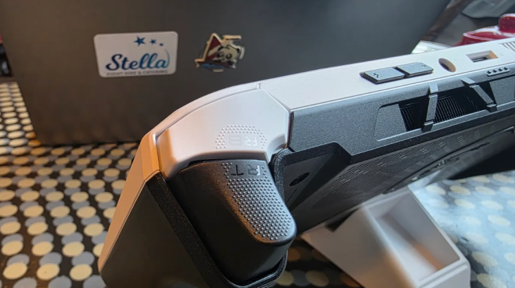 MSI’s Claw A8 BZ2EM Lands Between Rivals Without Shifting The Field 1